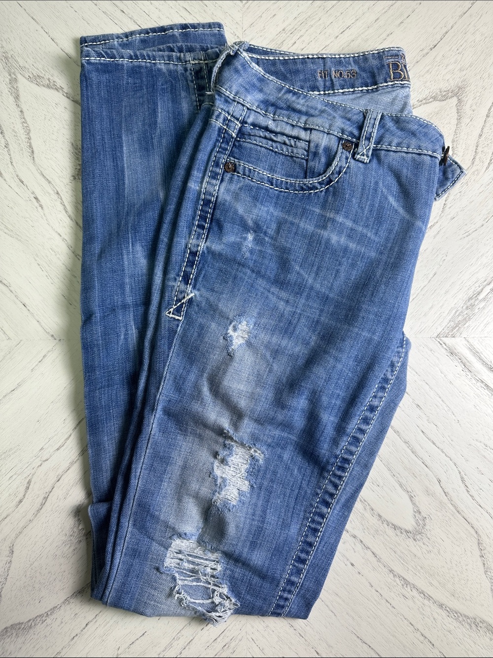 Buckle Black Women’s Skinny Jeans - Light Blue Distressed
